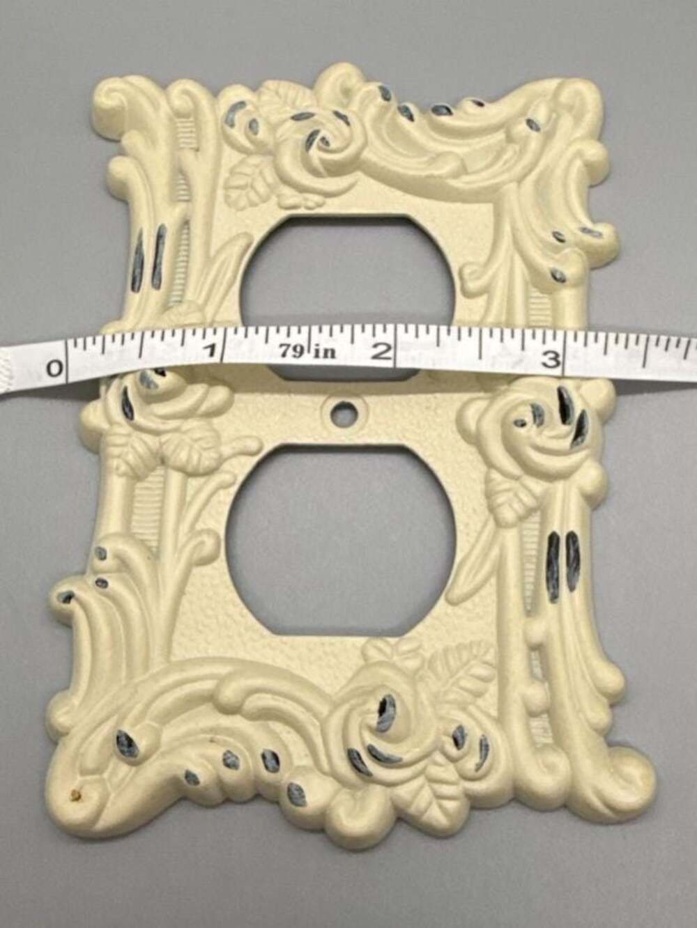Lot of 3 AmerTac Antique White Rose Outlet Wall Plates Shabby Cream Cottagecore - Picture 3 of 7